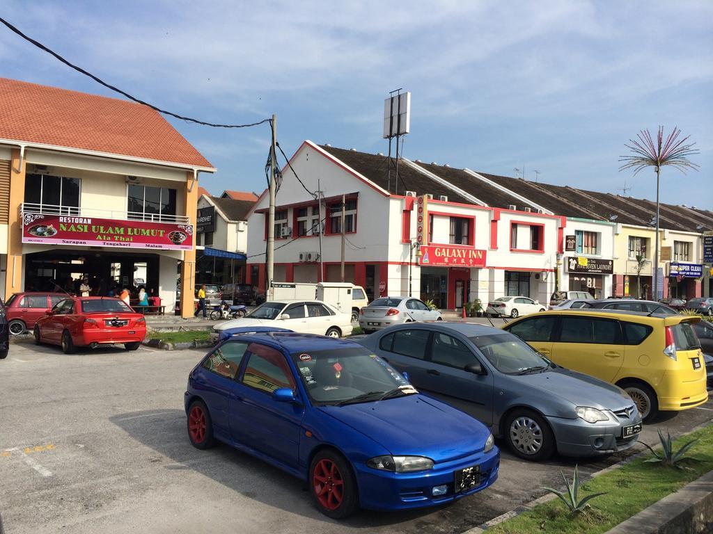 Galaxy Inn Lumut Exterior photo